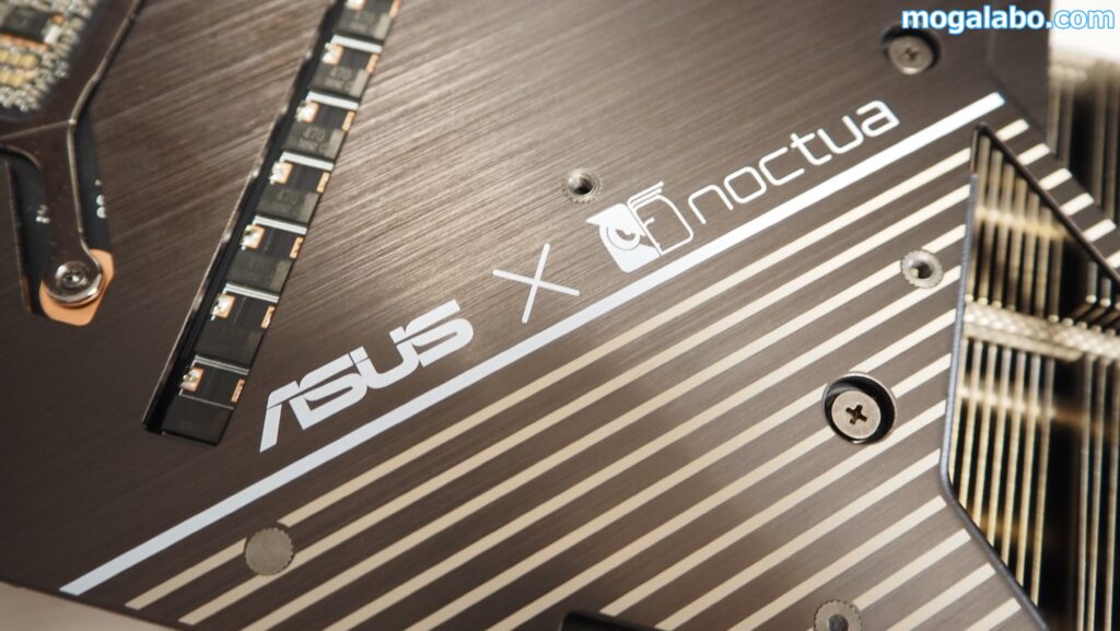 「ASUS×Noctua」のロゴ