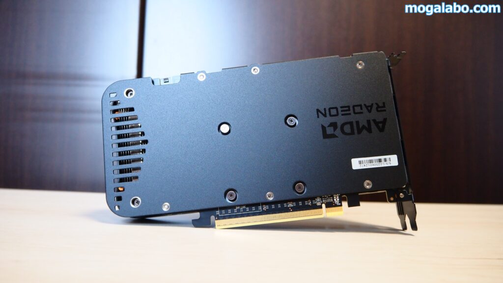 RD-RX9060XT-E16GB/DFの背面