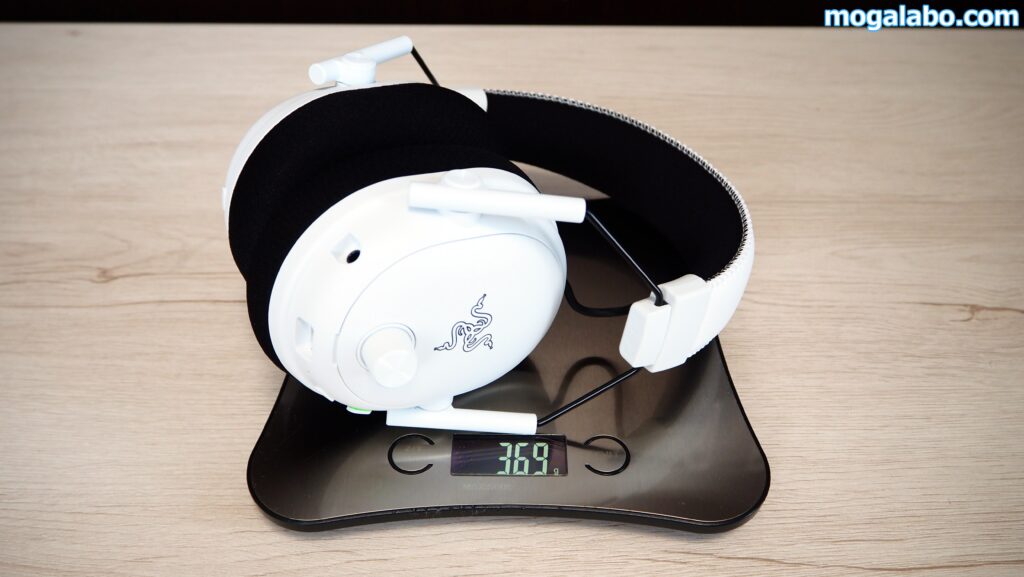 ヘッドホン単体の重量は369g