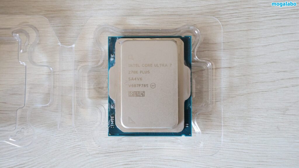 Core Ultra 7 270K Plusの仕様