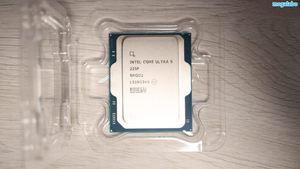 Core Ultra 5 225Fの仕様