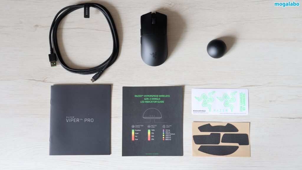 Razer Viper V4 Proのパッケージ内容