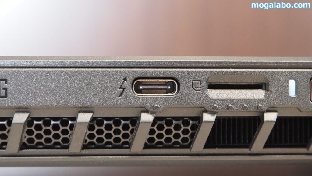 Thunderbolt 4を搭載