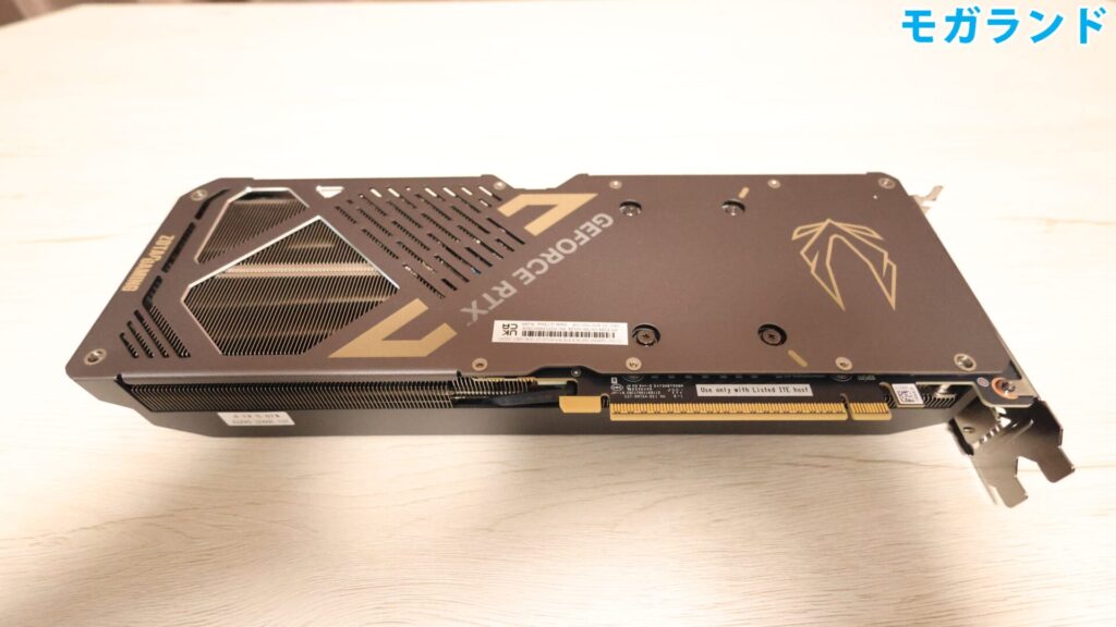 ZOTAC GAMING GeForce RTX 5070 SOLID OC(裏面)