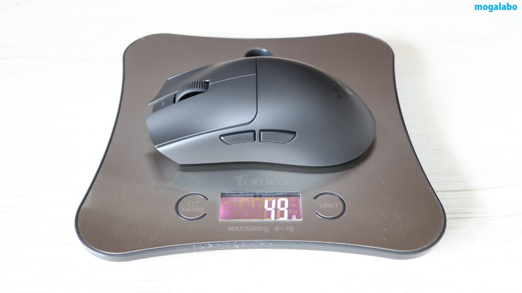 重量は実測で約49g